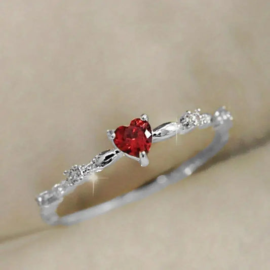 Coralyn Amoura Ring White Gold