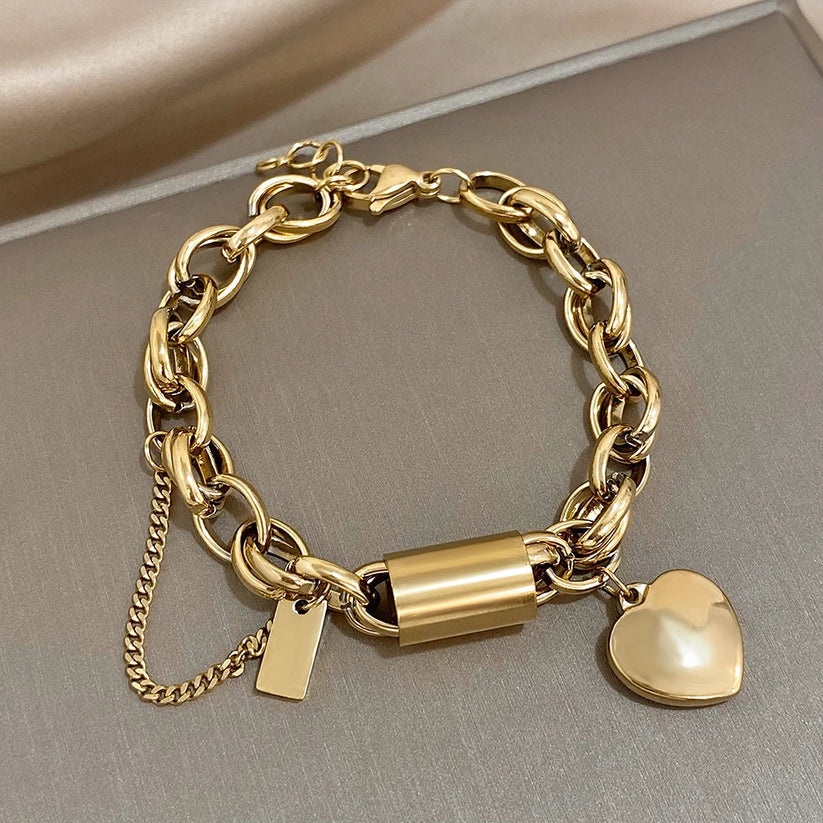 Heartened Chunky Bracelet Gold